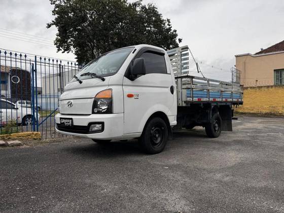 HYUNDAI HR 2.5 LONGO SEM CAÇAMBA 4X2 16V 130CV TURBO INTERCOOLER DIESEL 2P MANUAL